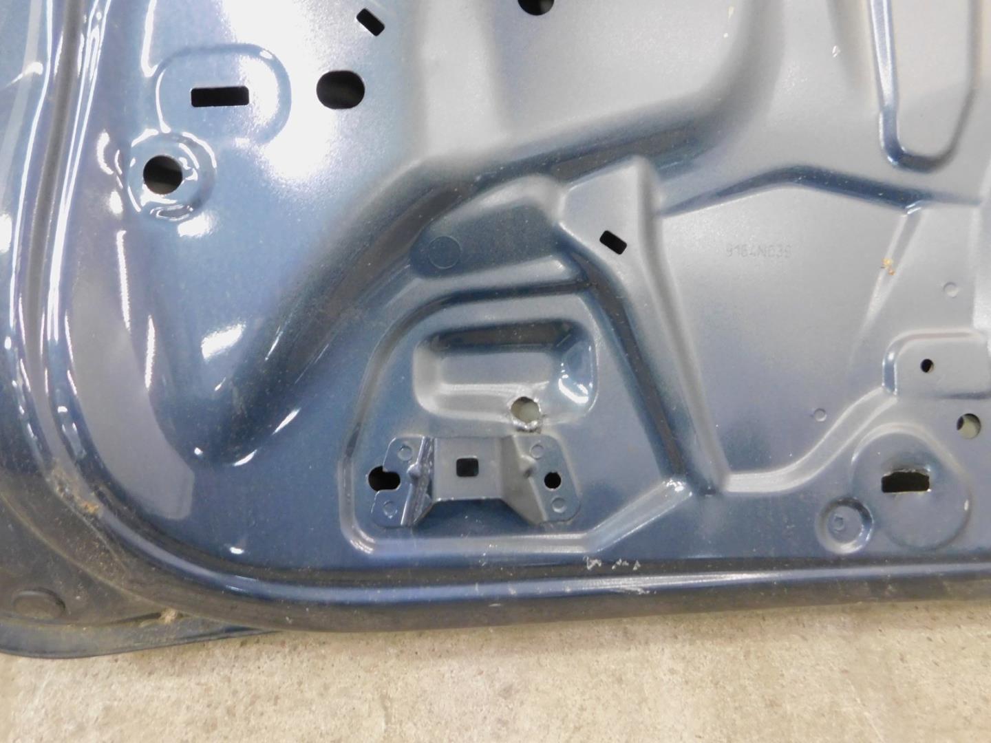 Дверь багажника