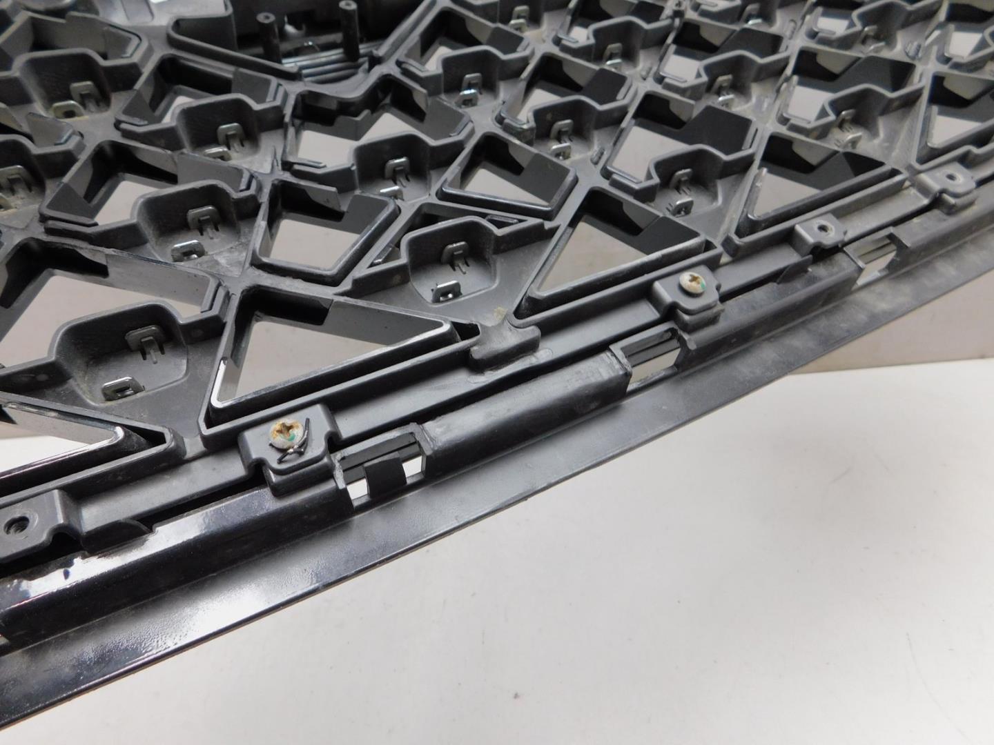 Решетка радиатора