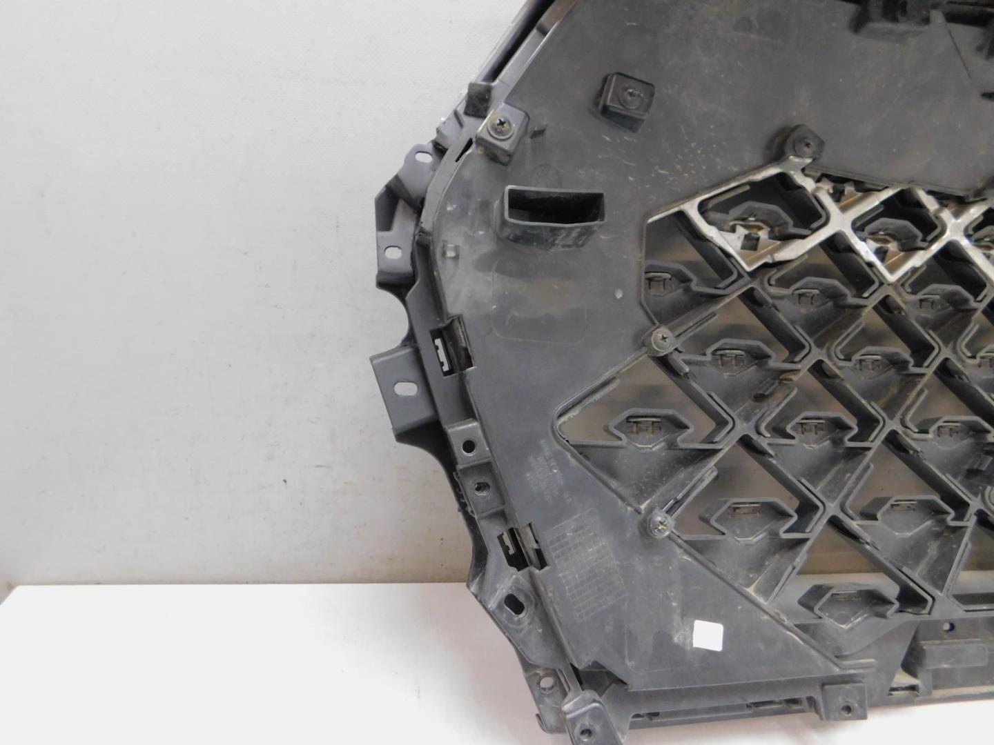 Решетка радиатора