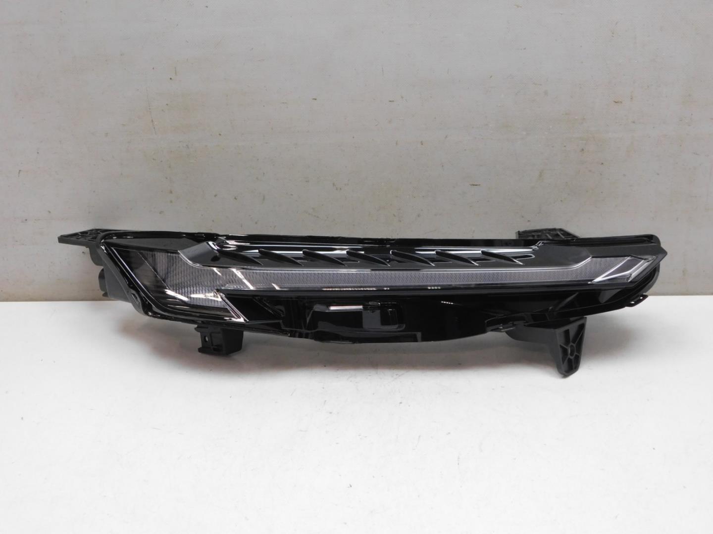 Габарит передний правый