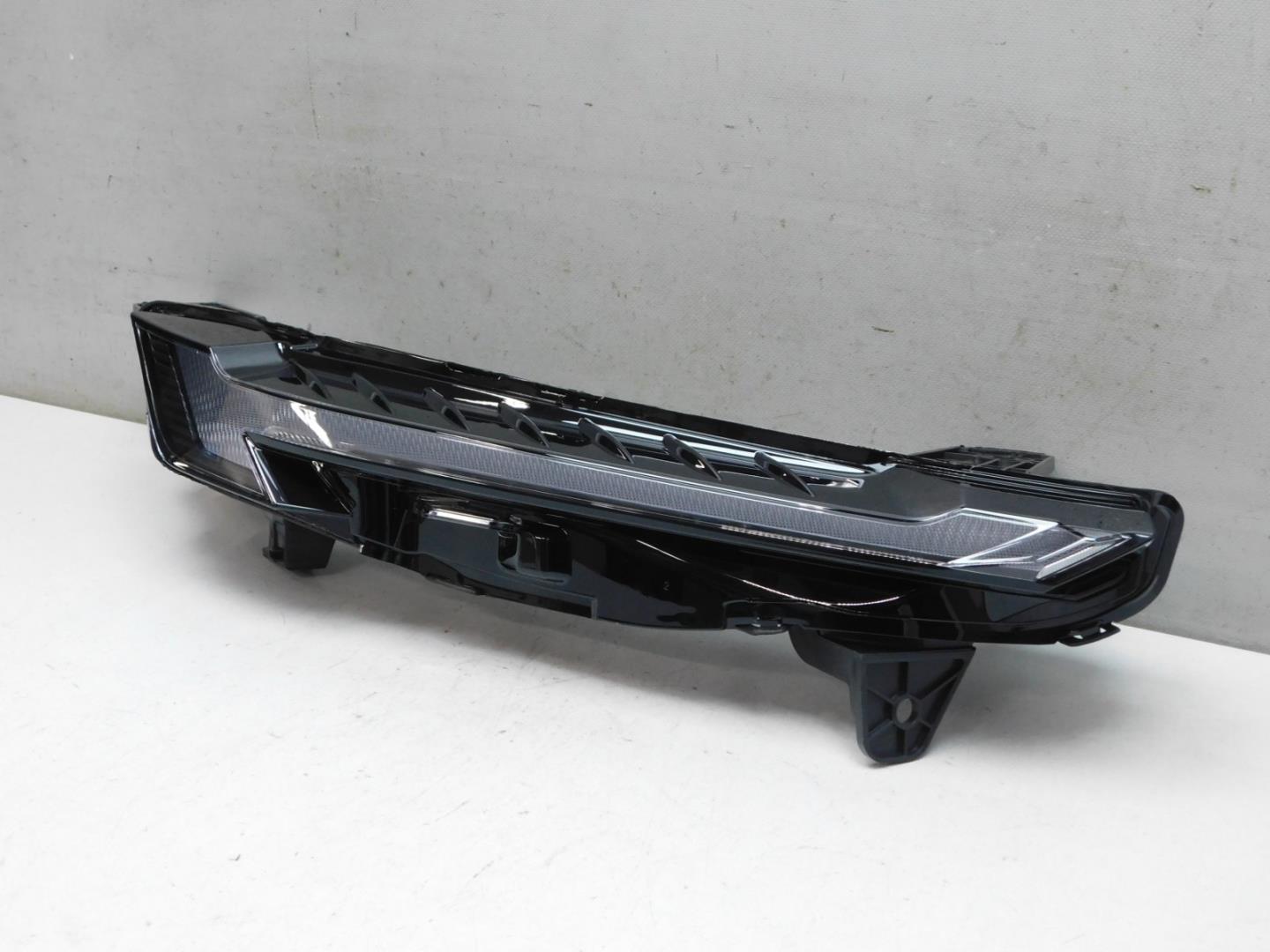 Габарит передний правый