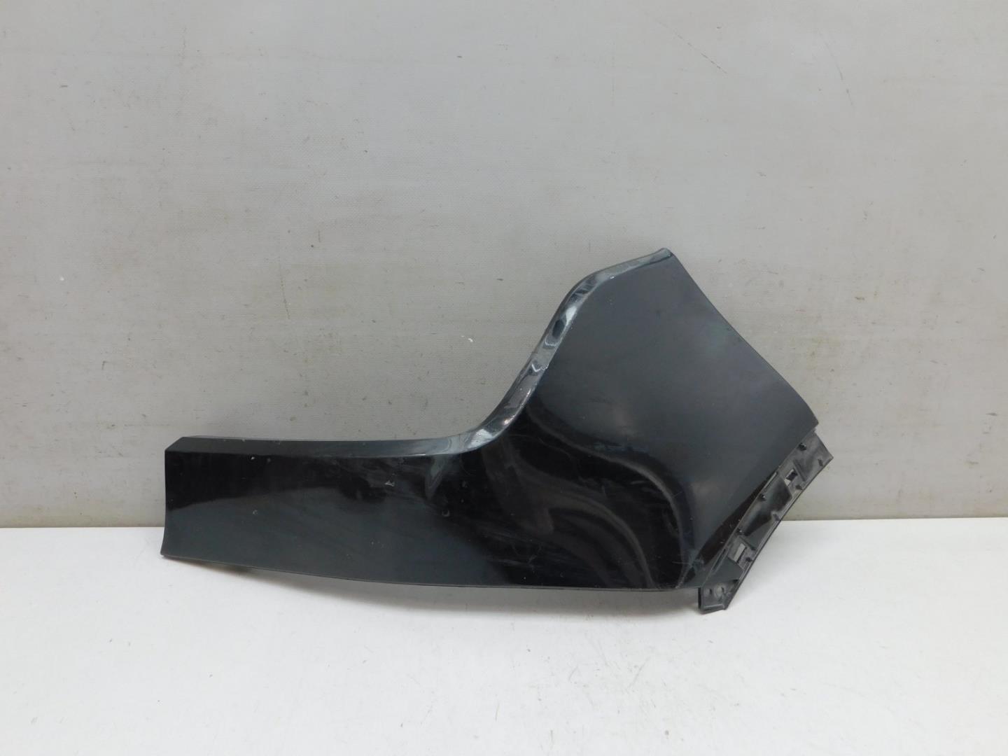 Накладка переднего бампера