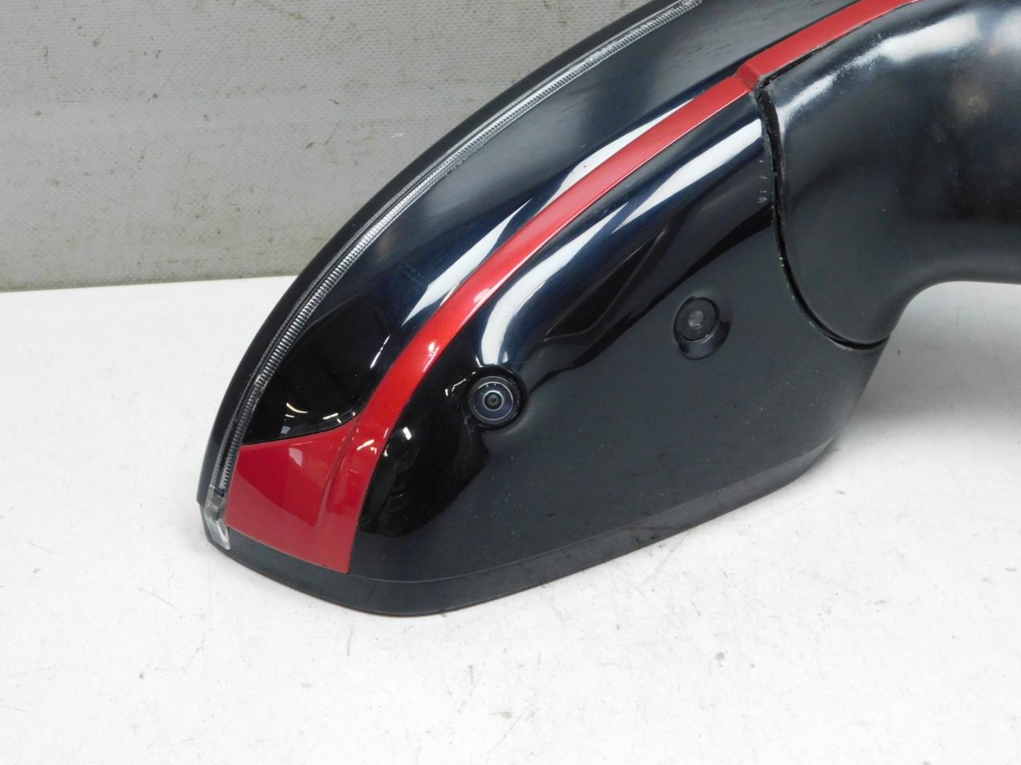 Зеркало правое электрическое