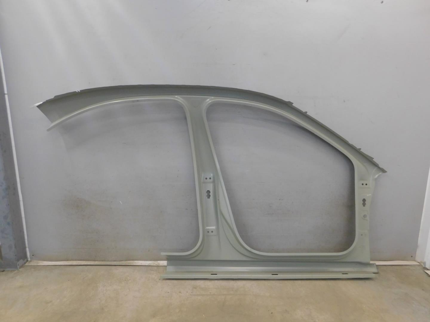 Кузовной элемент