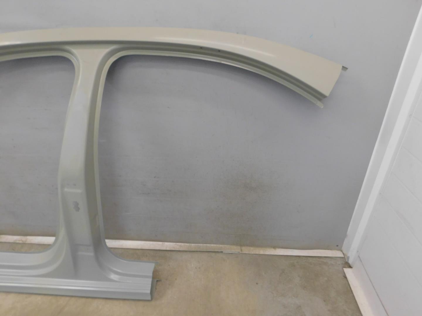 Кузовной элемент