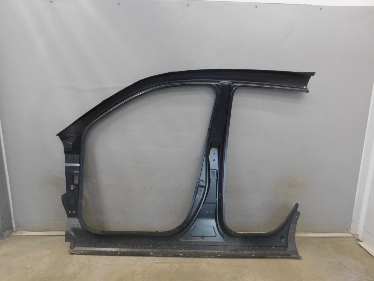 Кузовной элемент