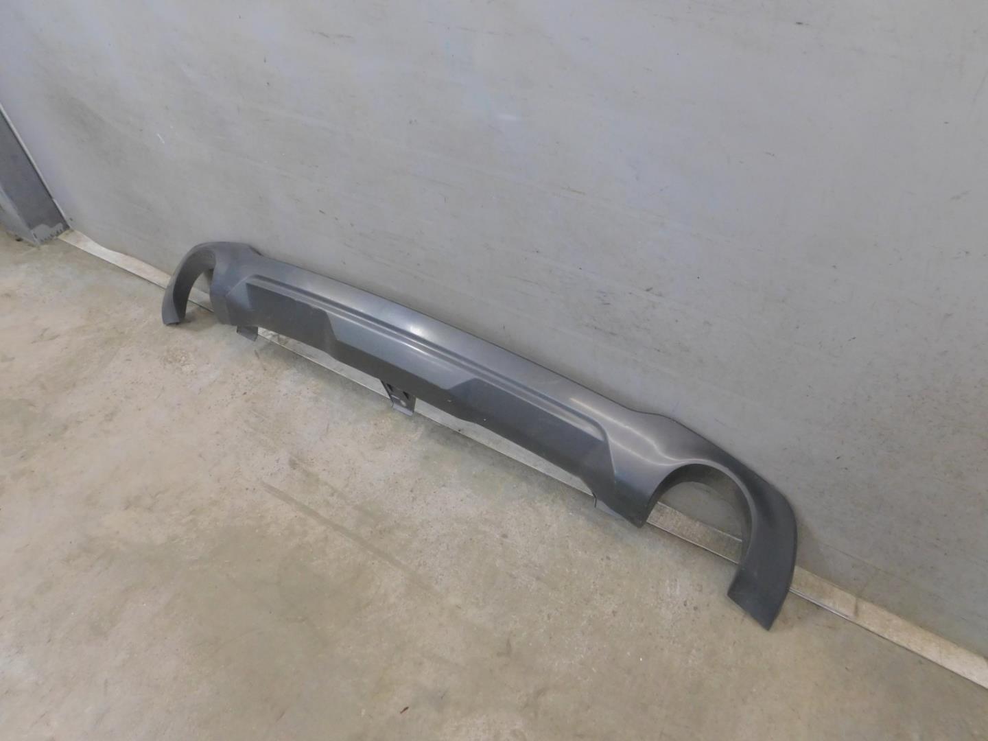 Накладка заднего бампера