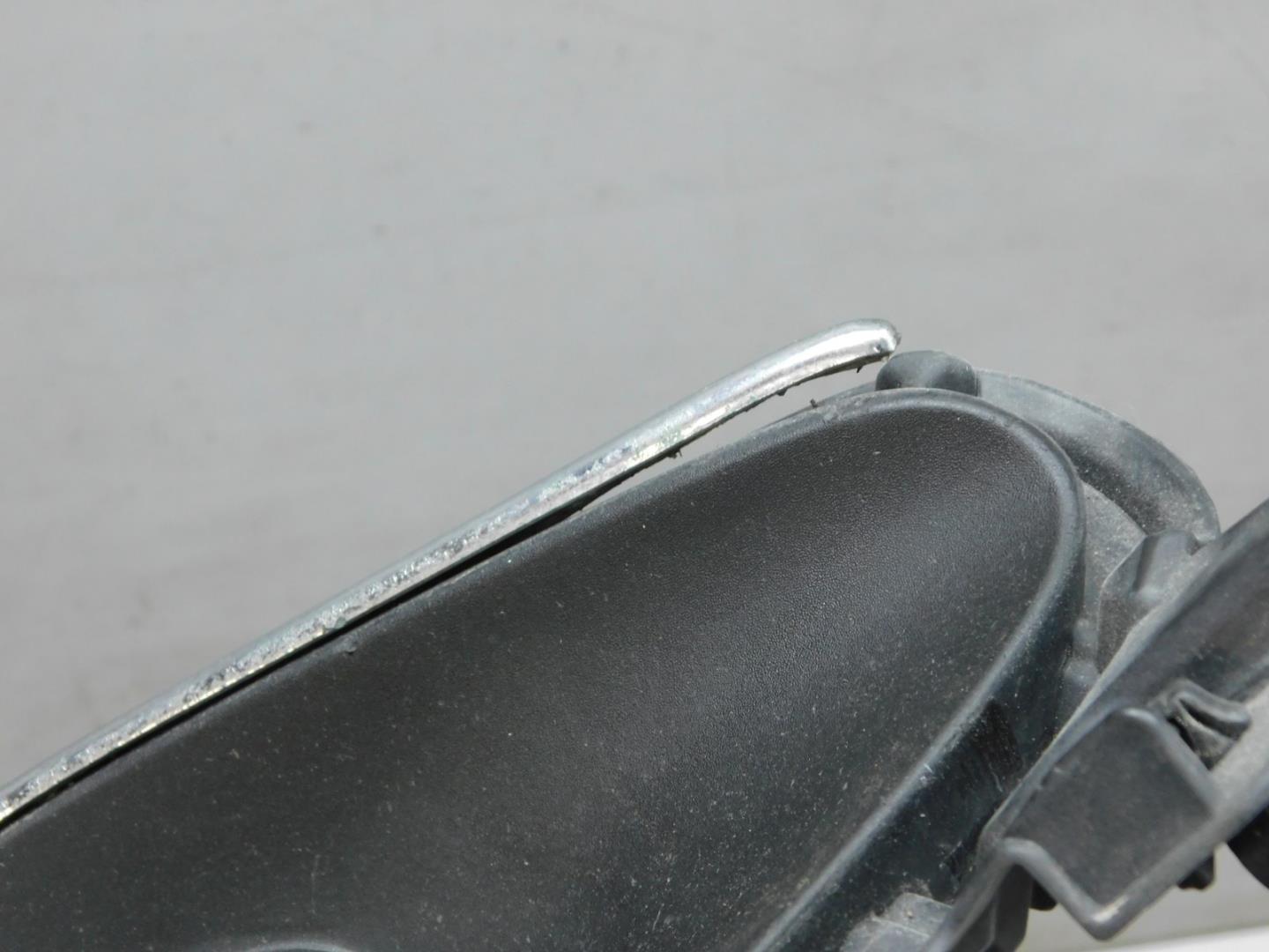 Решетка в бампер правая