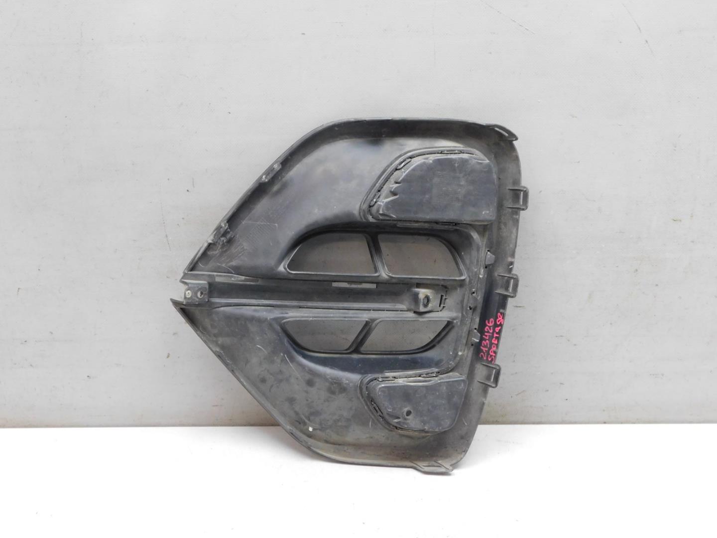 Решетка в бампер правая