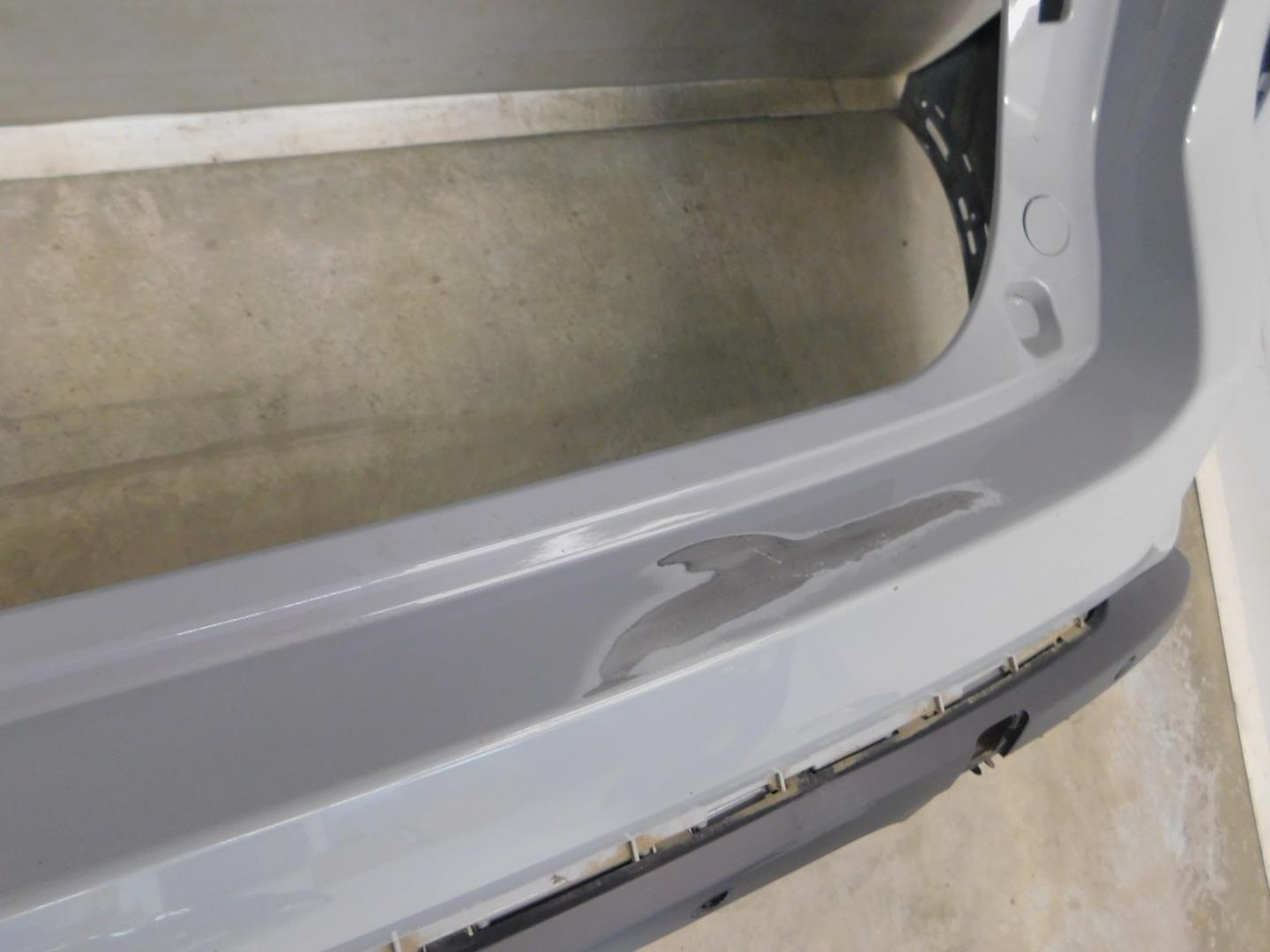 Бампер задний