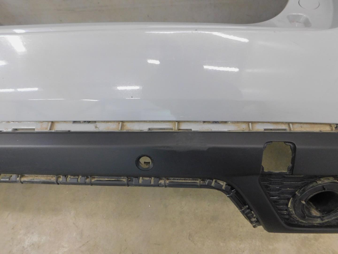 Бампер задний