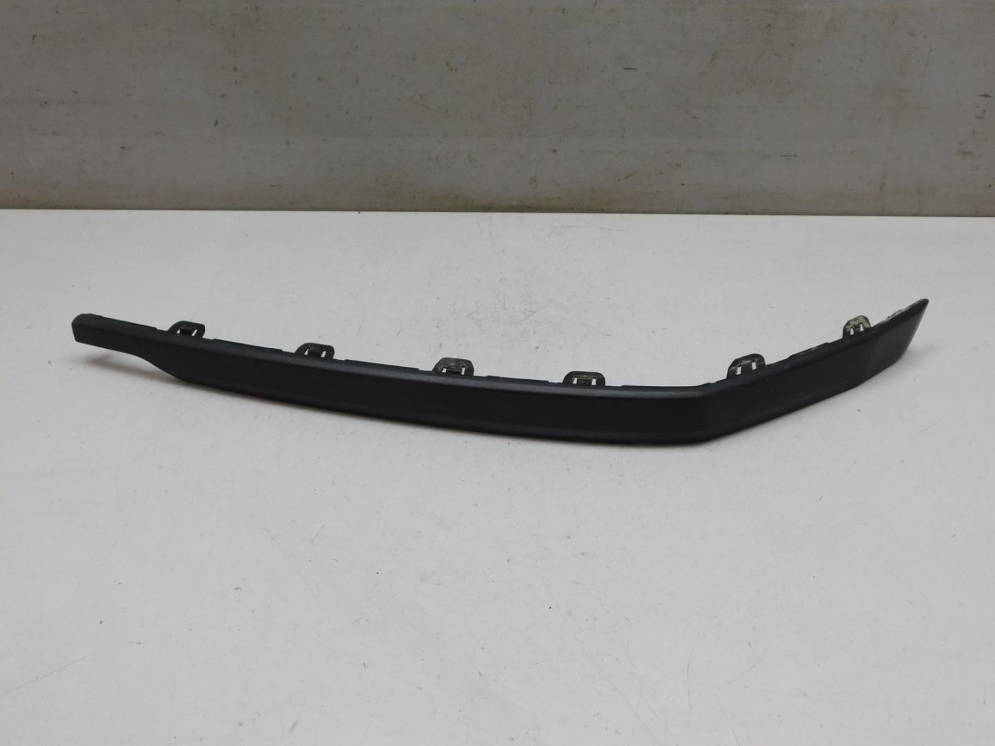 Накладка заднего бампера правая