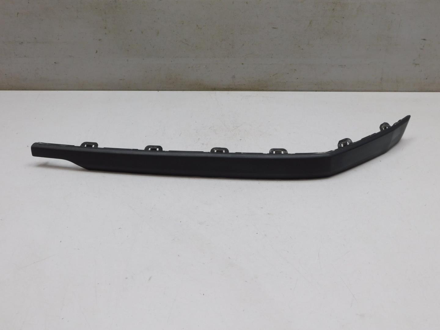 Накладка заднего бампера правая