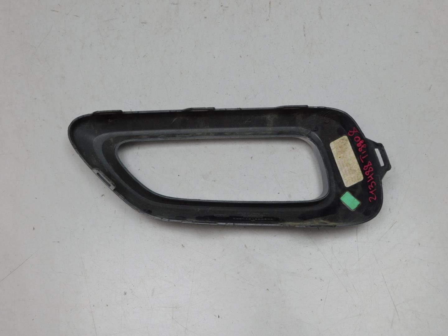 Накладка заднего бампера левая