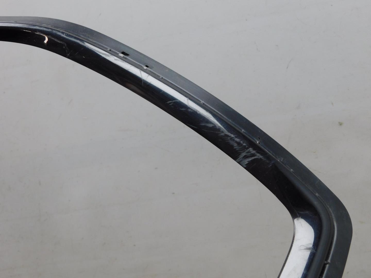 Накладка переднего бампера