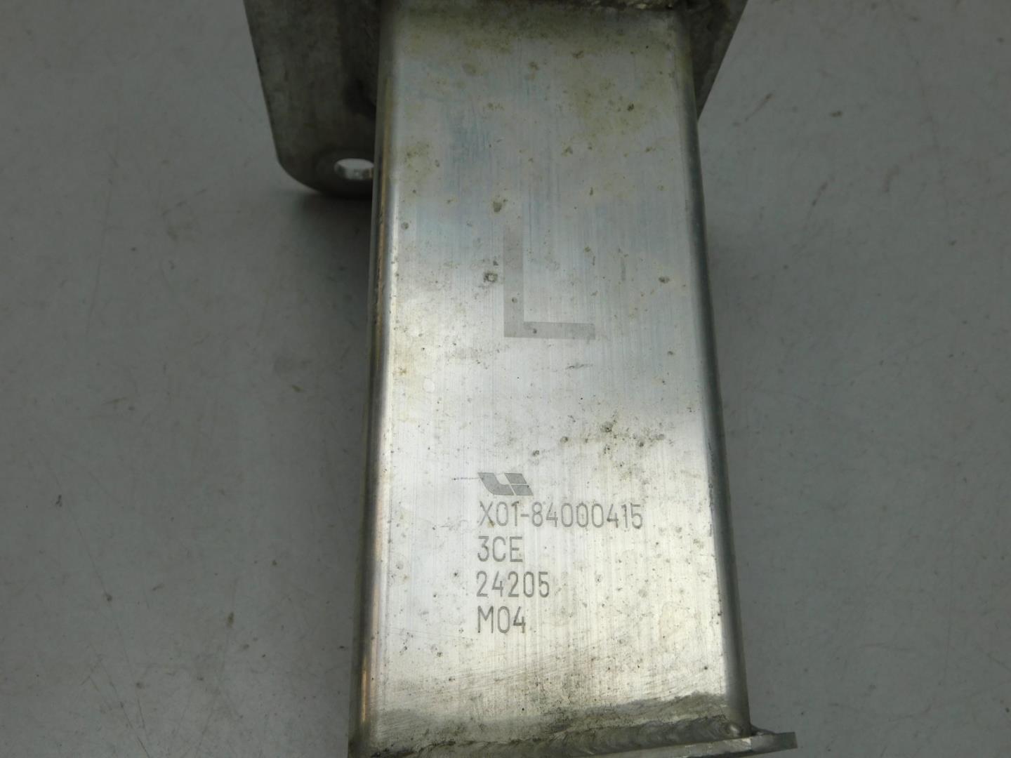 Кронштейн усилителя переднего бампера