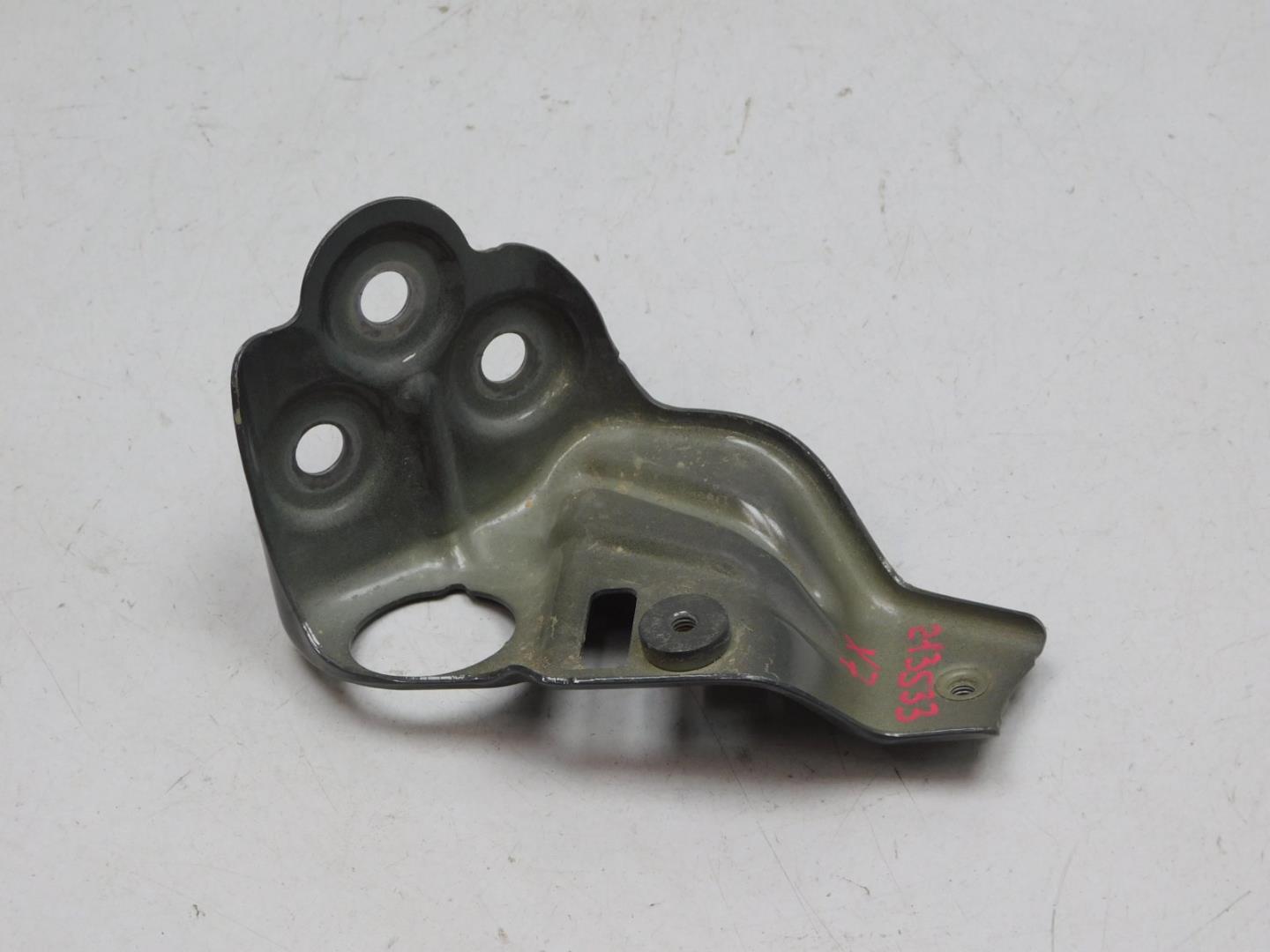 Кронштейн крепления крыла