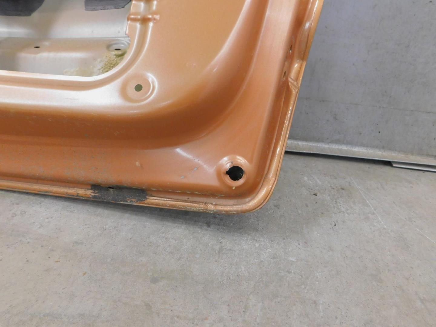 Дверь багажника