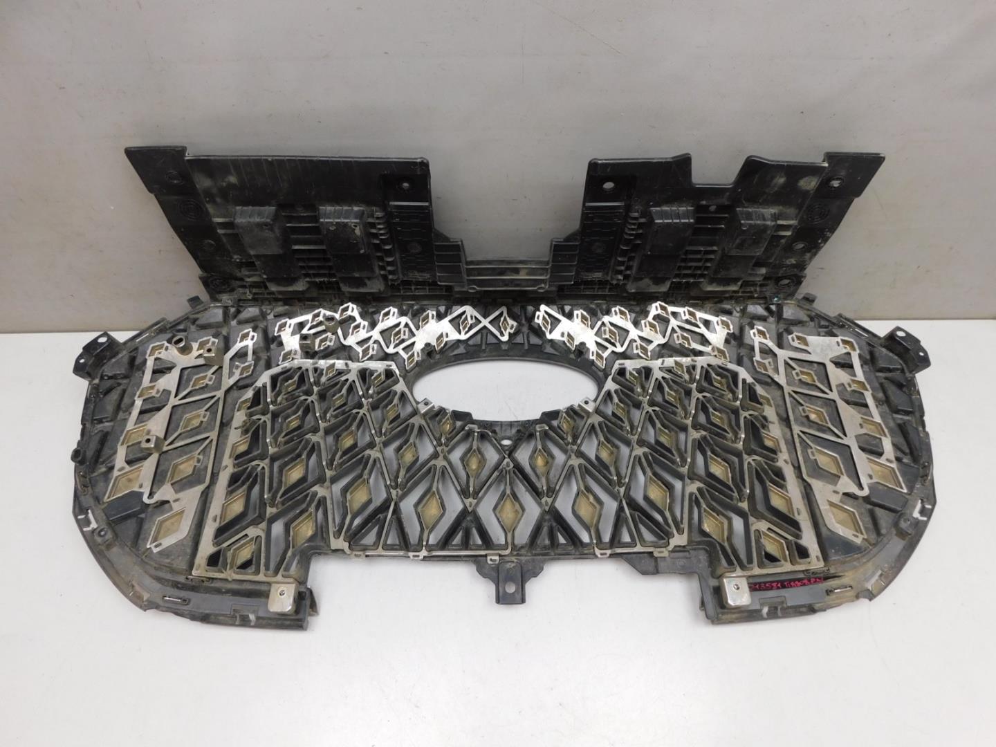 Решетка радиатора