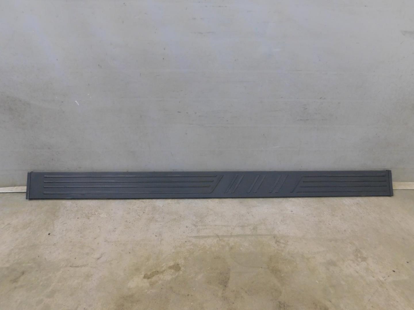 Подножка левая