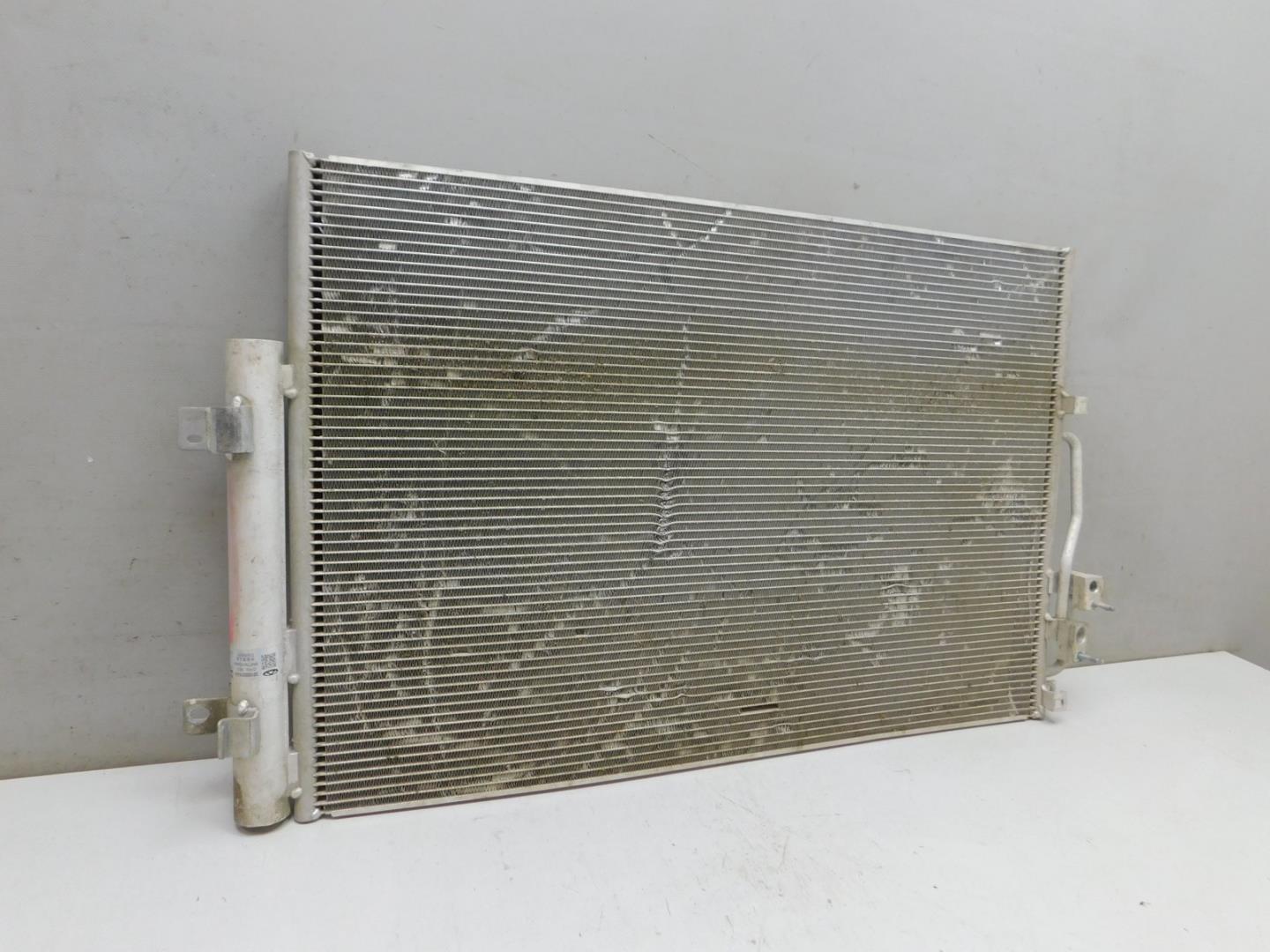 Радиатор кондиционера / конденсер