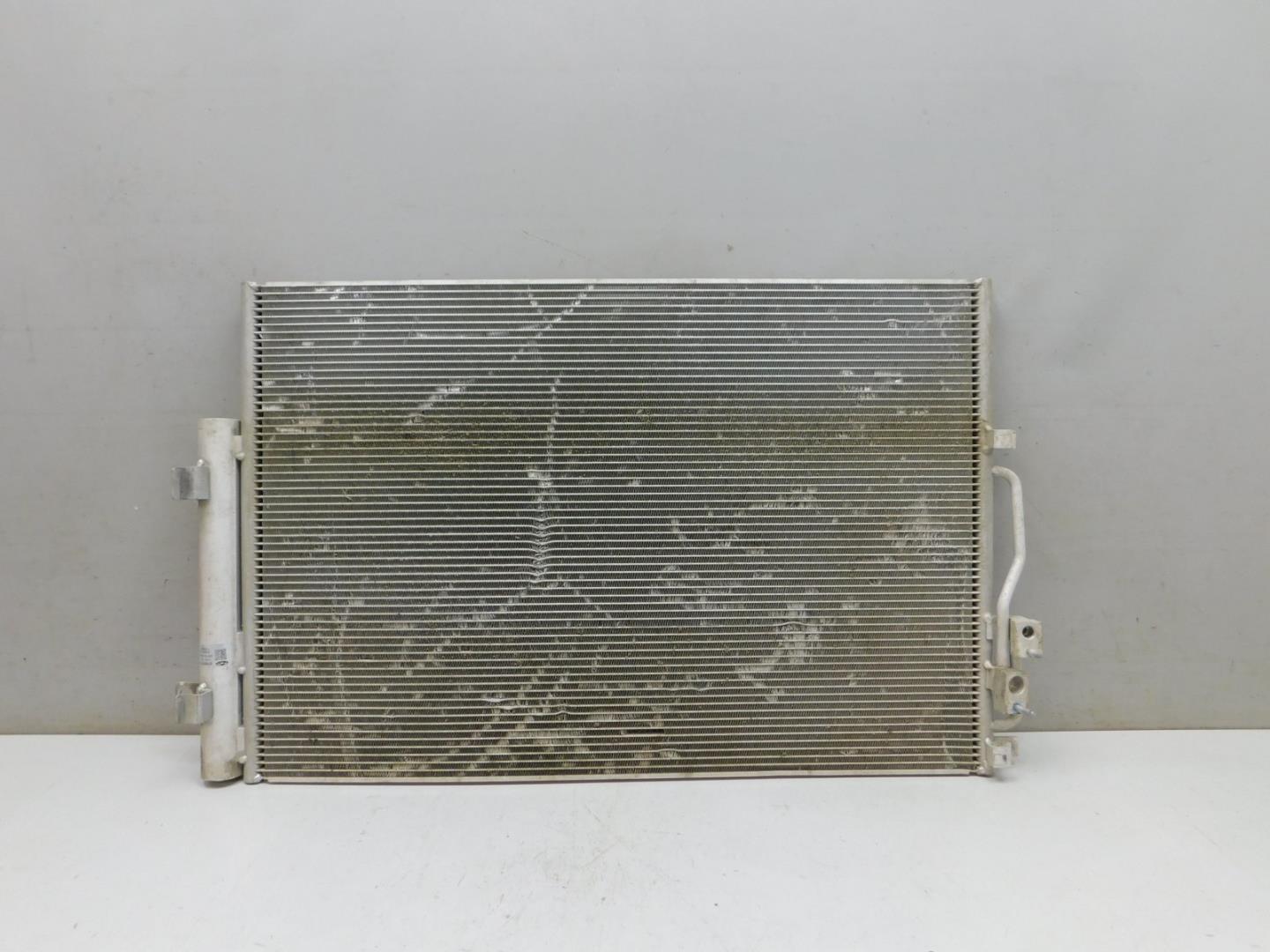 Радиатор кондиционера / конденсер