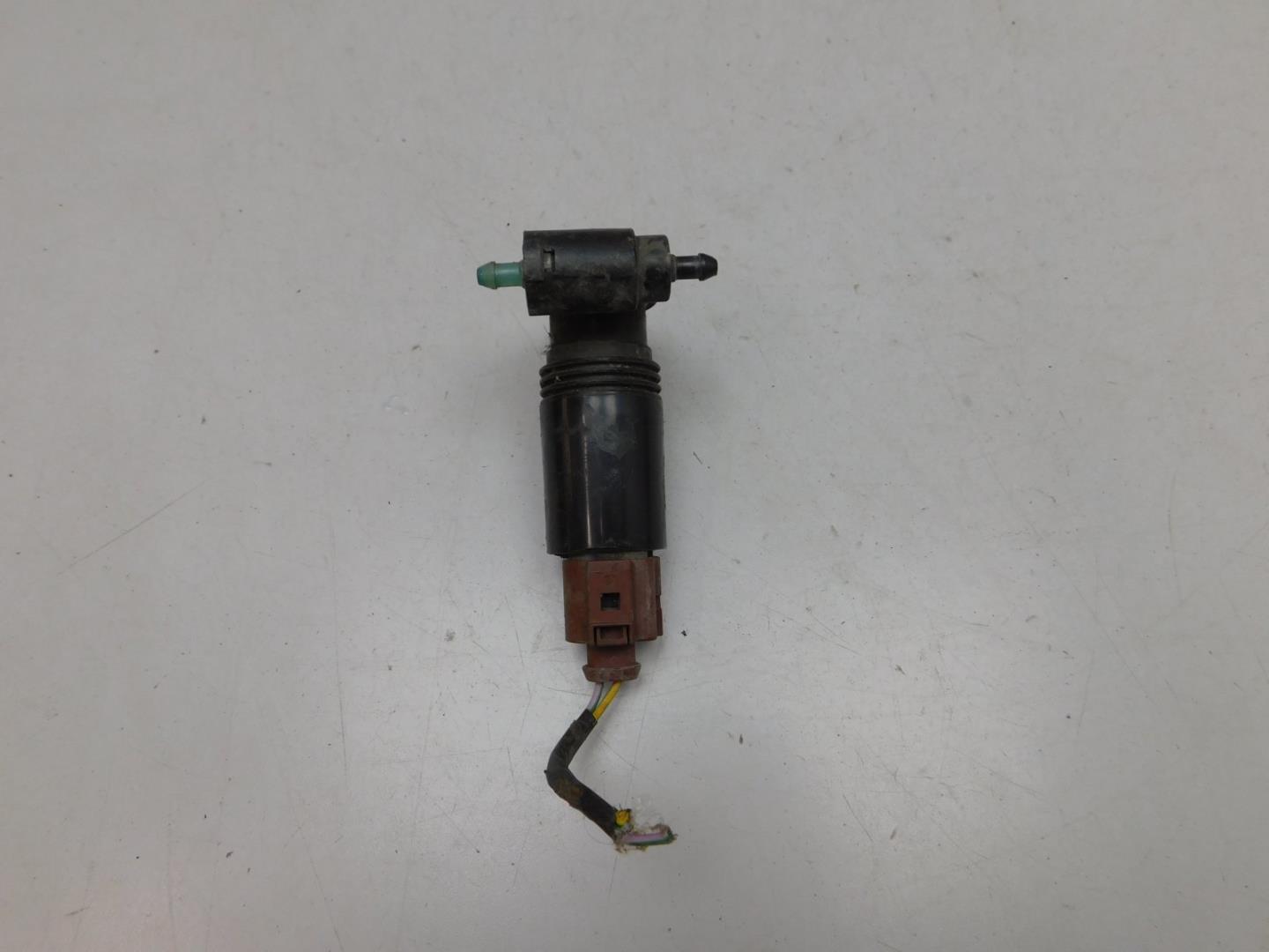 Насос омывателя фар