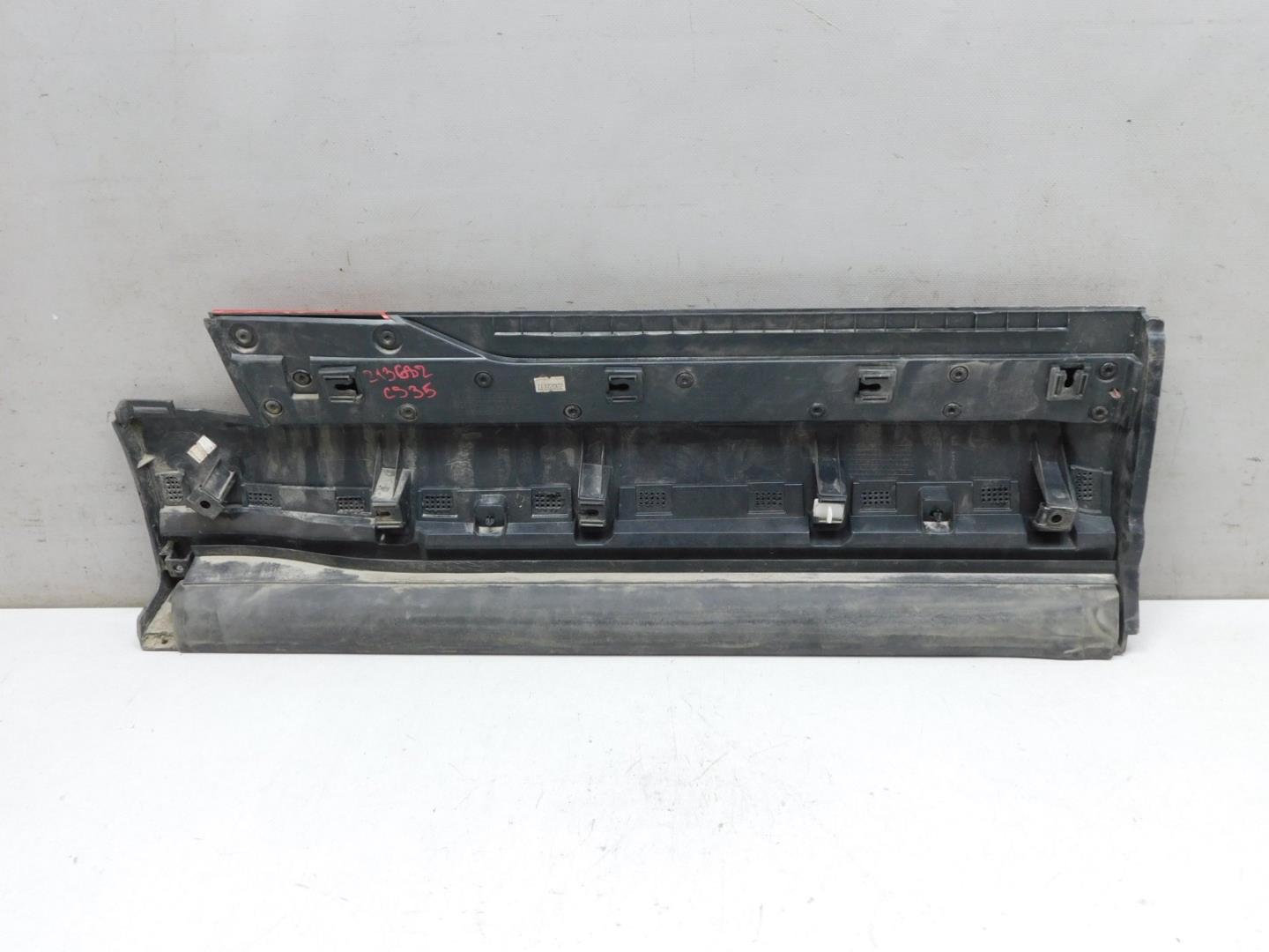 Накладка двери задней левой