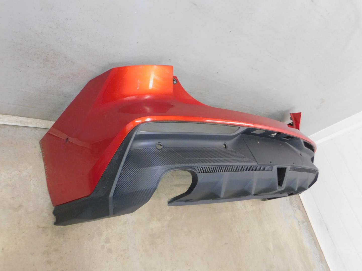 Бампер задний