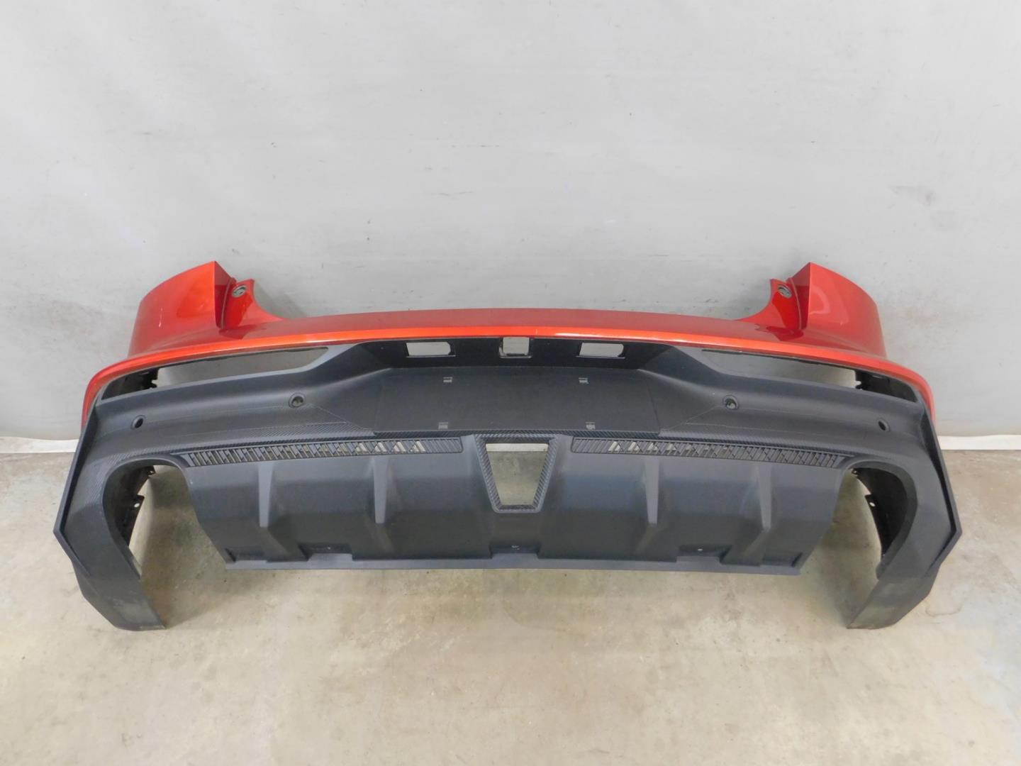 Бампер задний