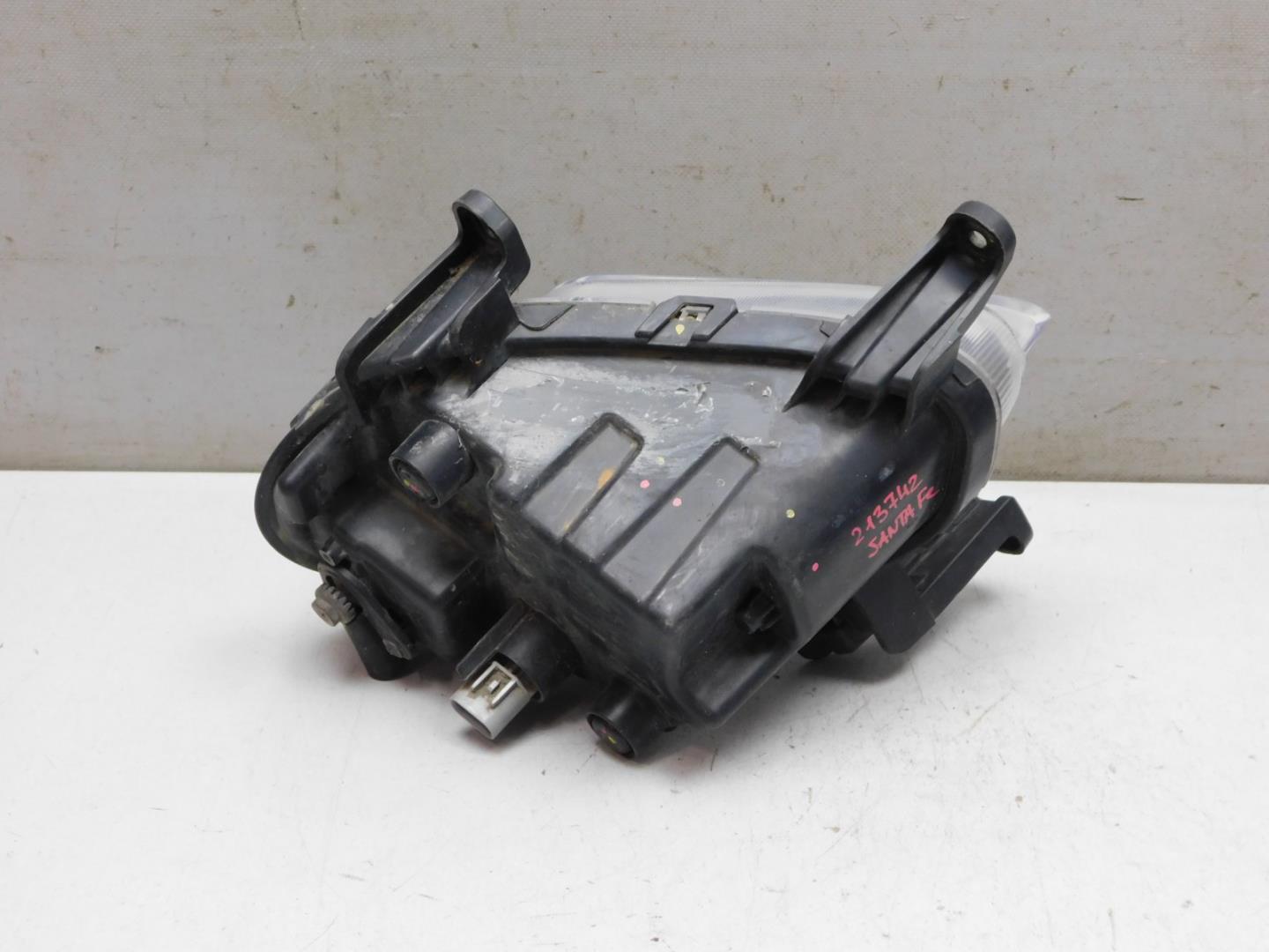 Фара противотуманная левая