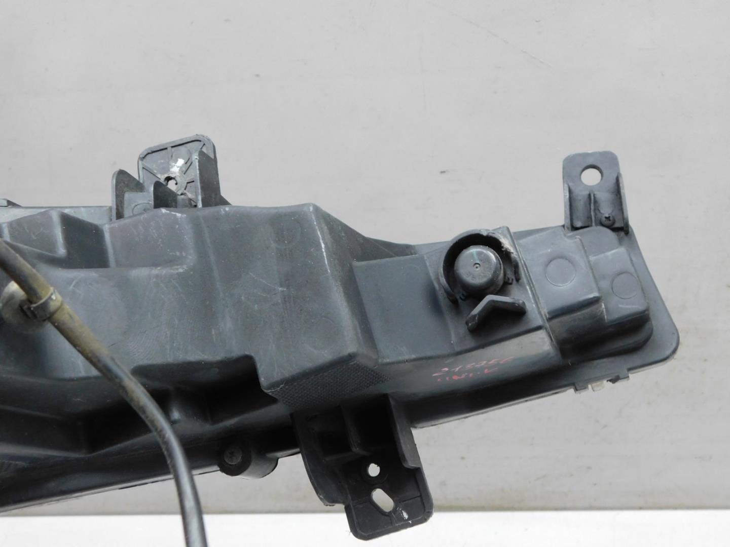 Габарит передний левый