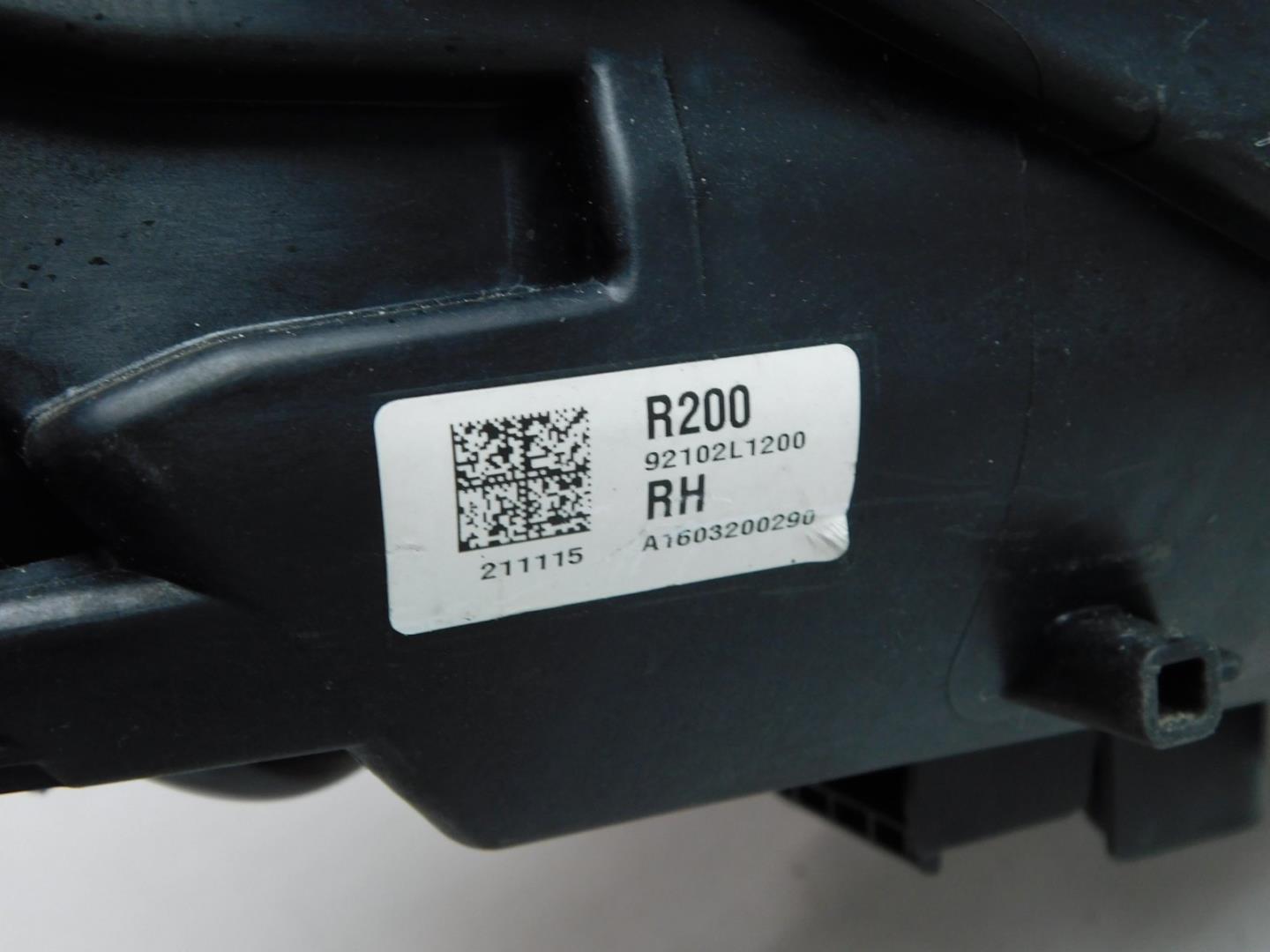 Фара правая