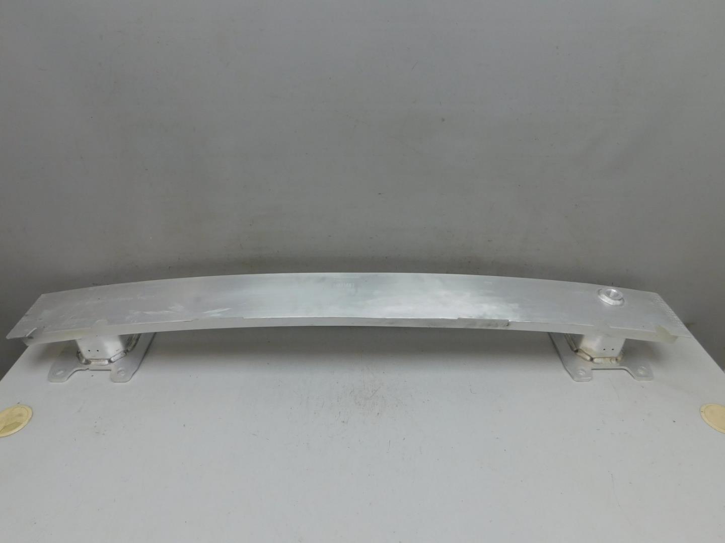 Усилитель заднего бампера