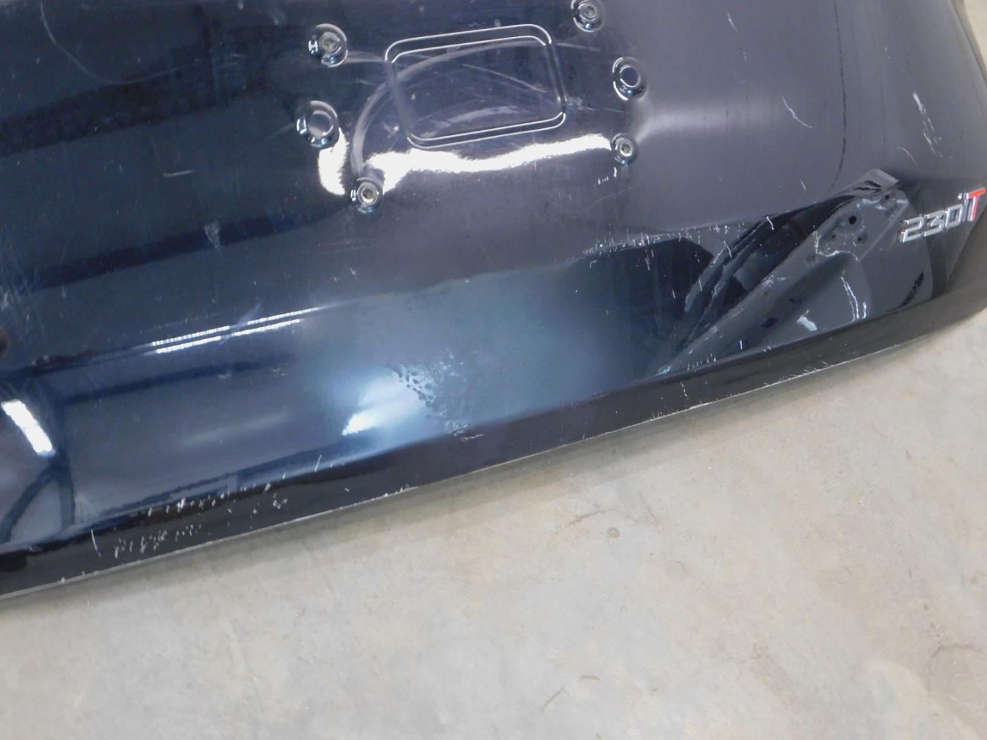 Дверь багажника