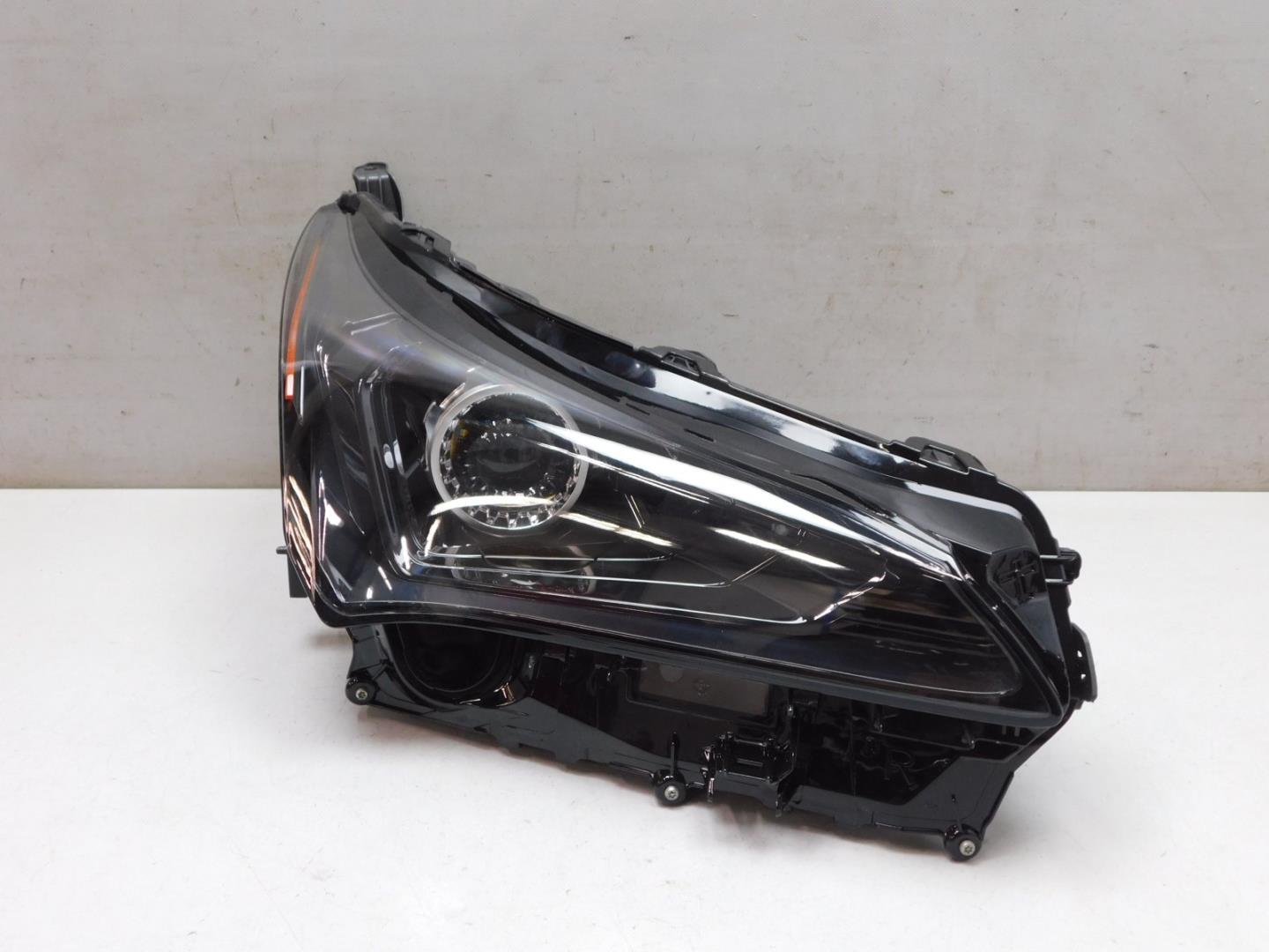 Фара правая