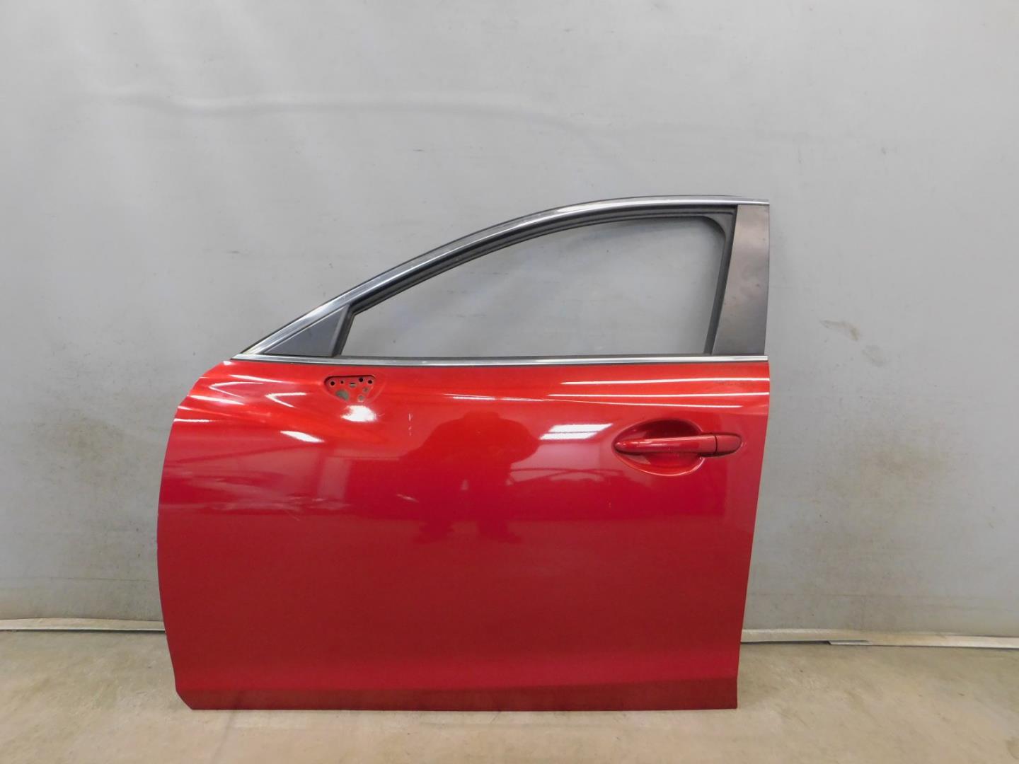 Дверь передняя левая