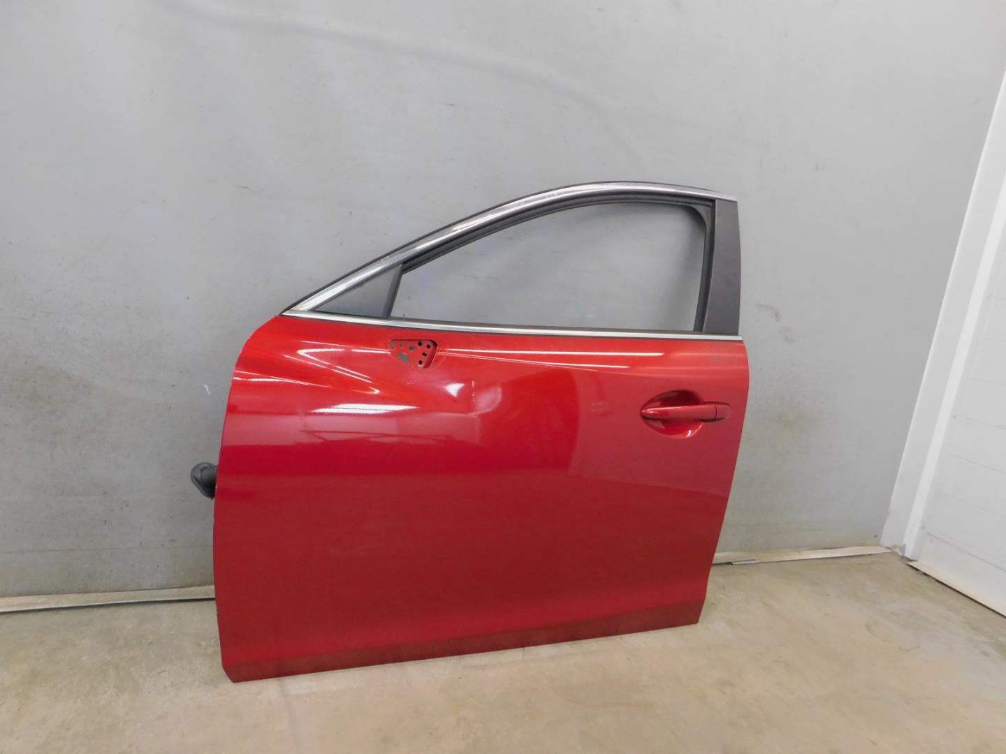 Дверь передняя левая