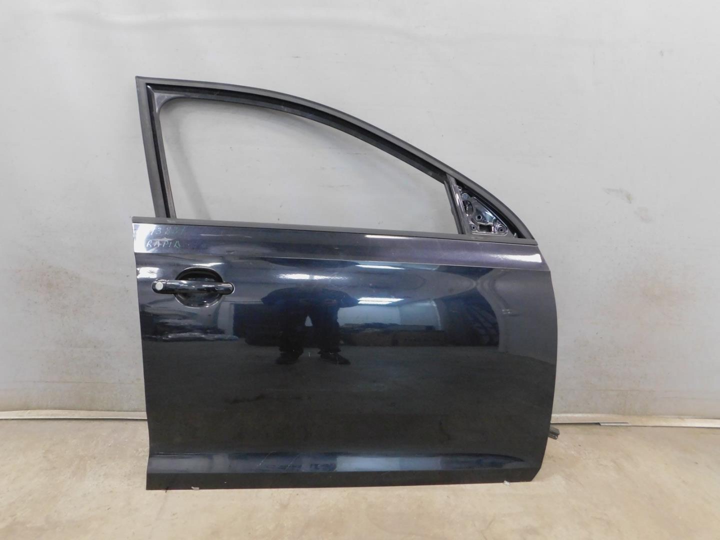 Дверь передняя правая