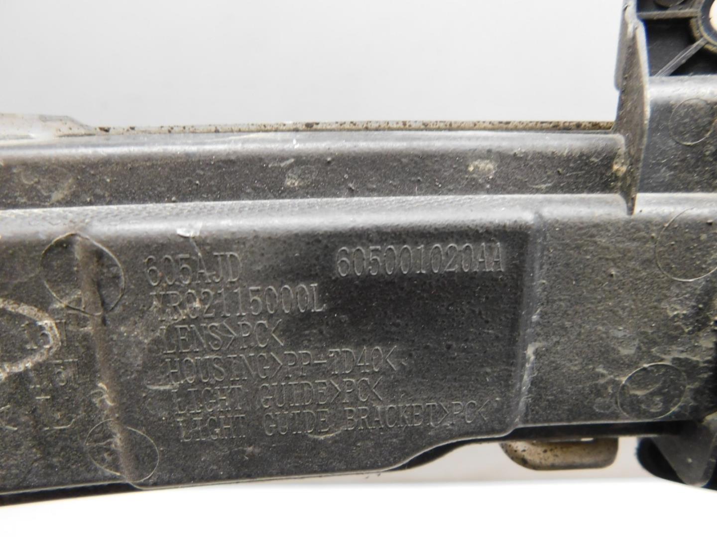 Габарит передний левый