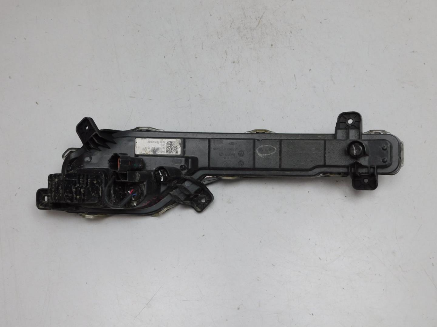 Габарит передний левый