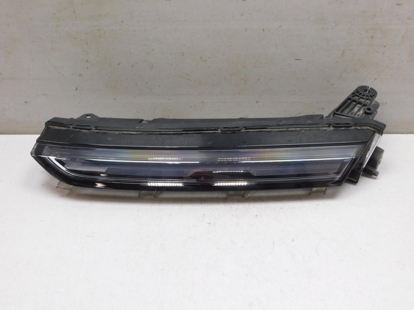 Габарит передний левый