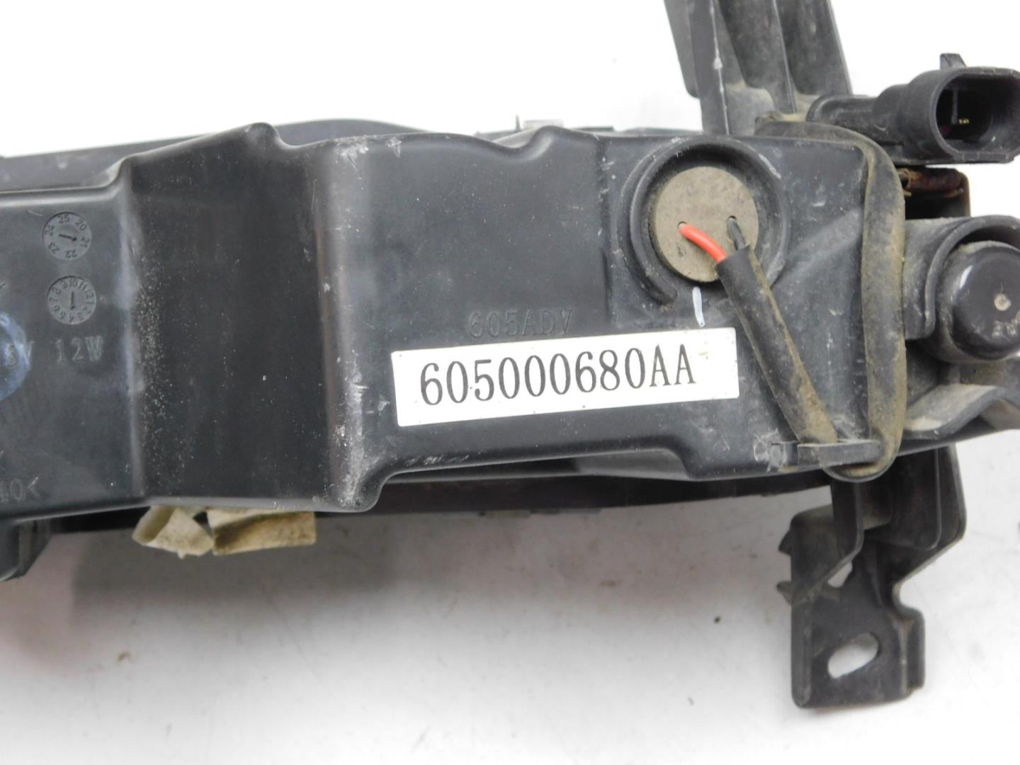 Фара противотуманная правая