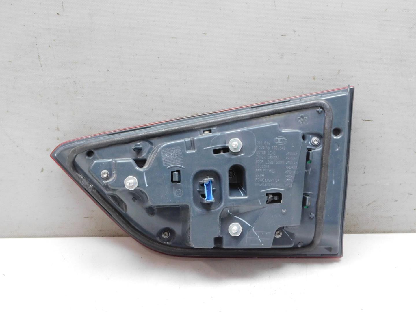 Фонарь задний внутренний левый