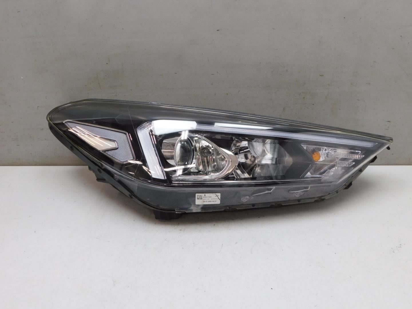 Фара правая