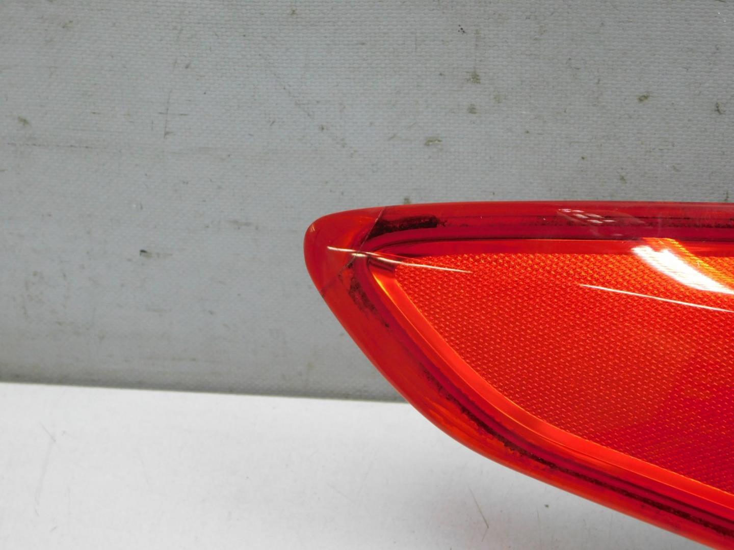 Фонарь задний наружный левый