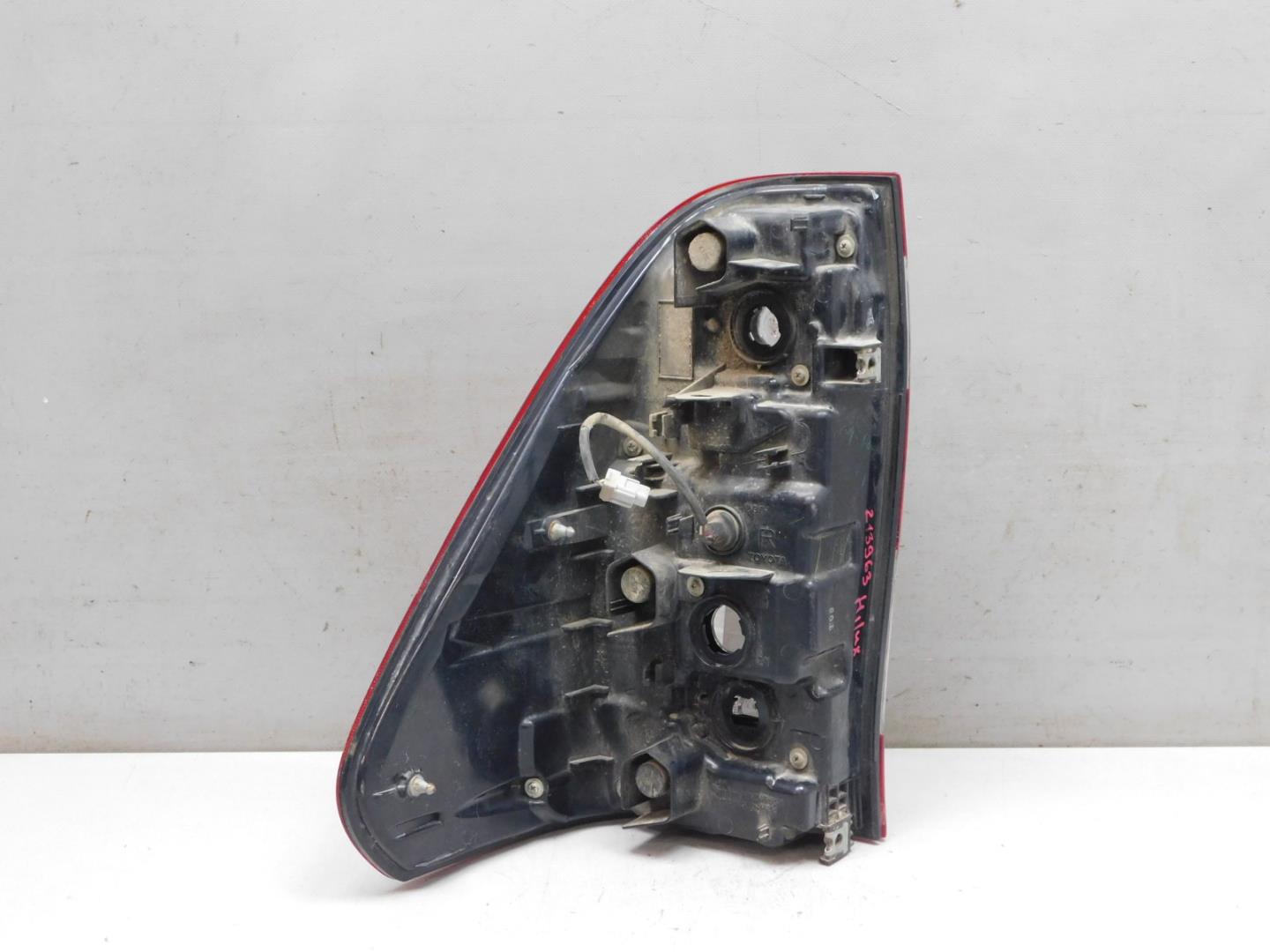 Фонарь задний правый