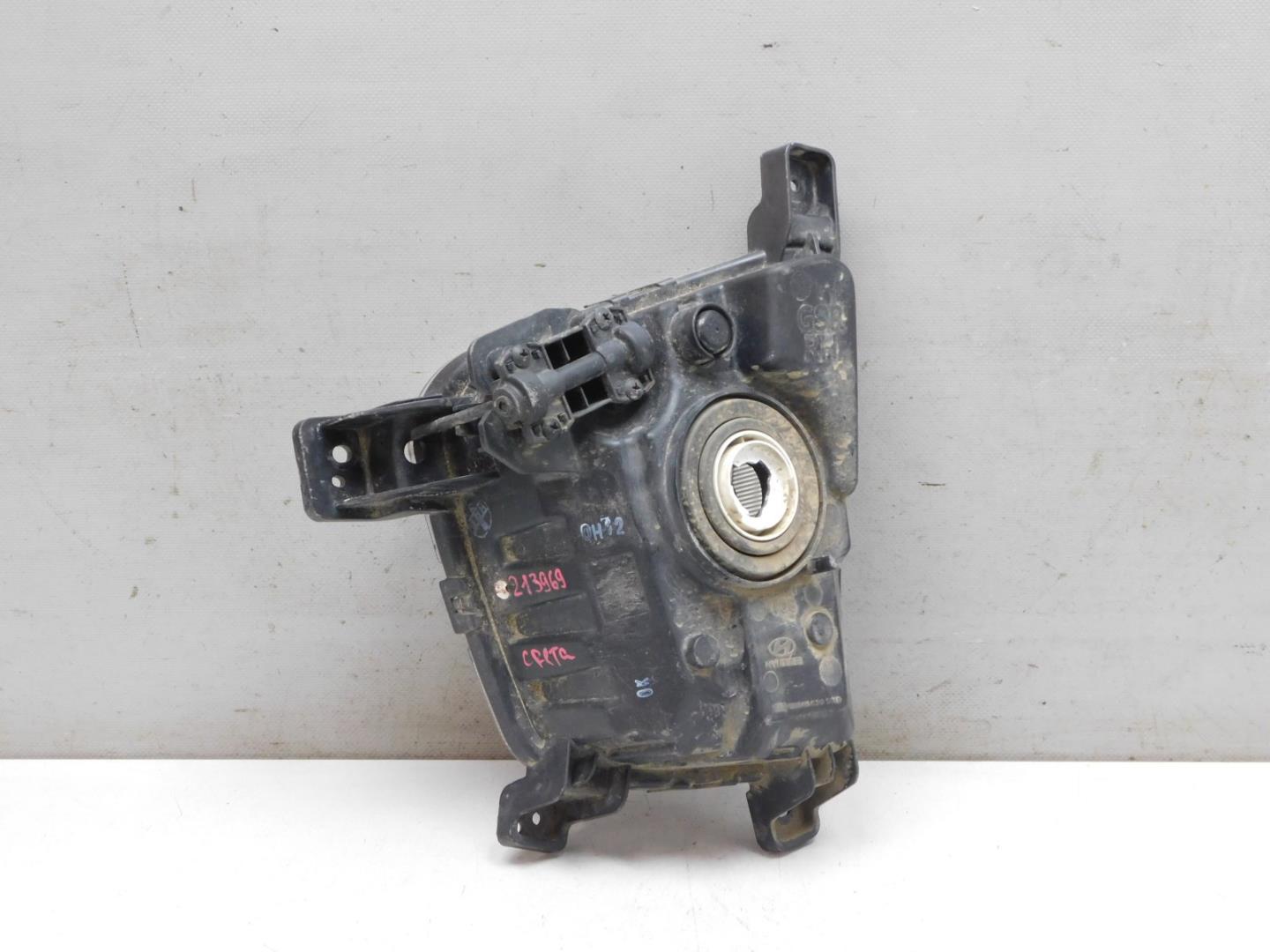 Фара противотуманная правая