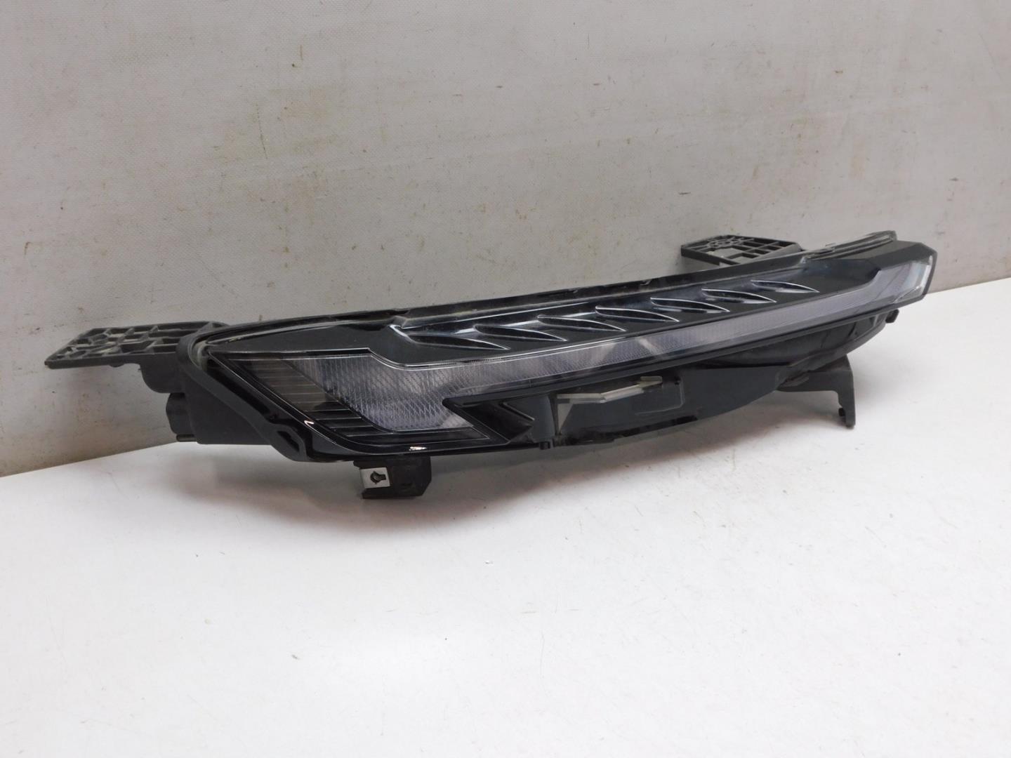 Габарит передний правый