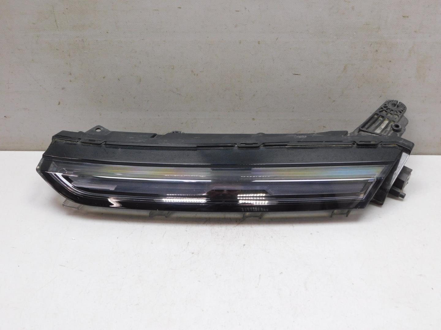 Габарит передний левый для Dashing (X-1) 2022>